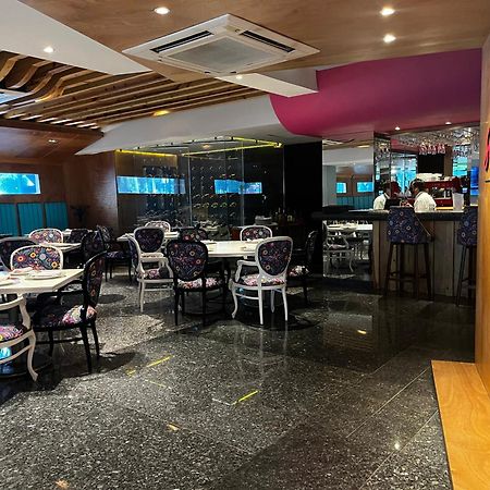 Weenjoy Hotels Grand Prix Aeropuerto Cdmx مدينة مكسيكو المظهر الخارجي الصورة