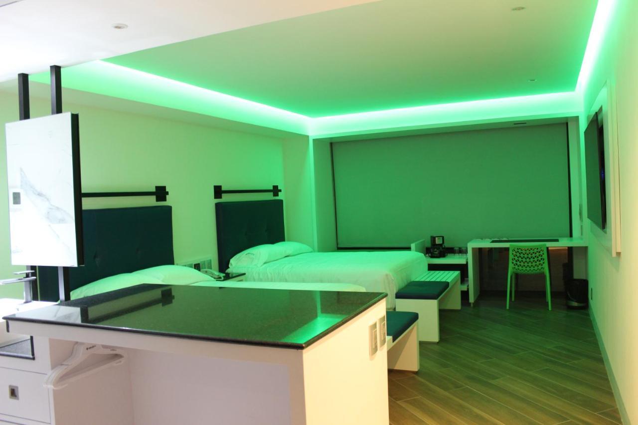 Weenjoy Hotels Grand Prix Aeropuerto Cdmx مدينة مكسيكو المظهر الخارجي الصورة