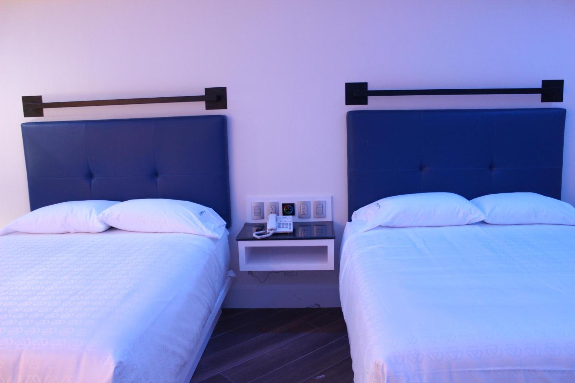 Weenjoy Hotels Grand Prix Aeropuerto Cdmx مدينة مكسيكو الغرفة الصورة