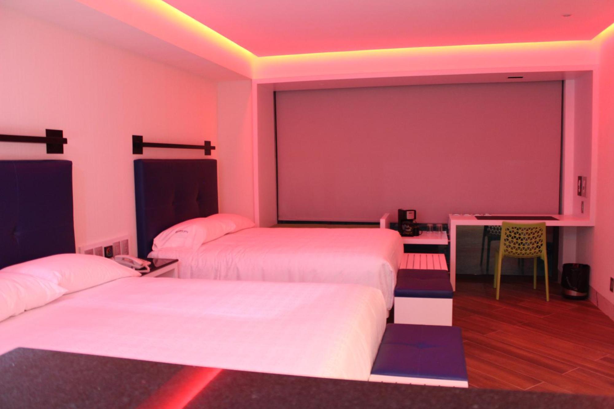 Weenjoy Hotels Grand Prix Aeropuerto Cdmx مدينة مكسيكو الغرفة الصورة