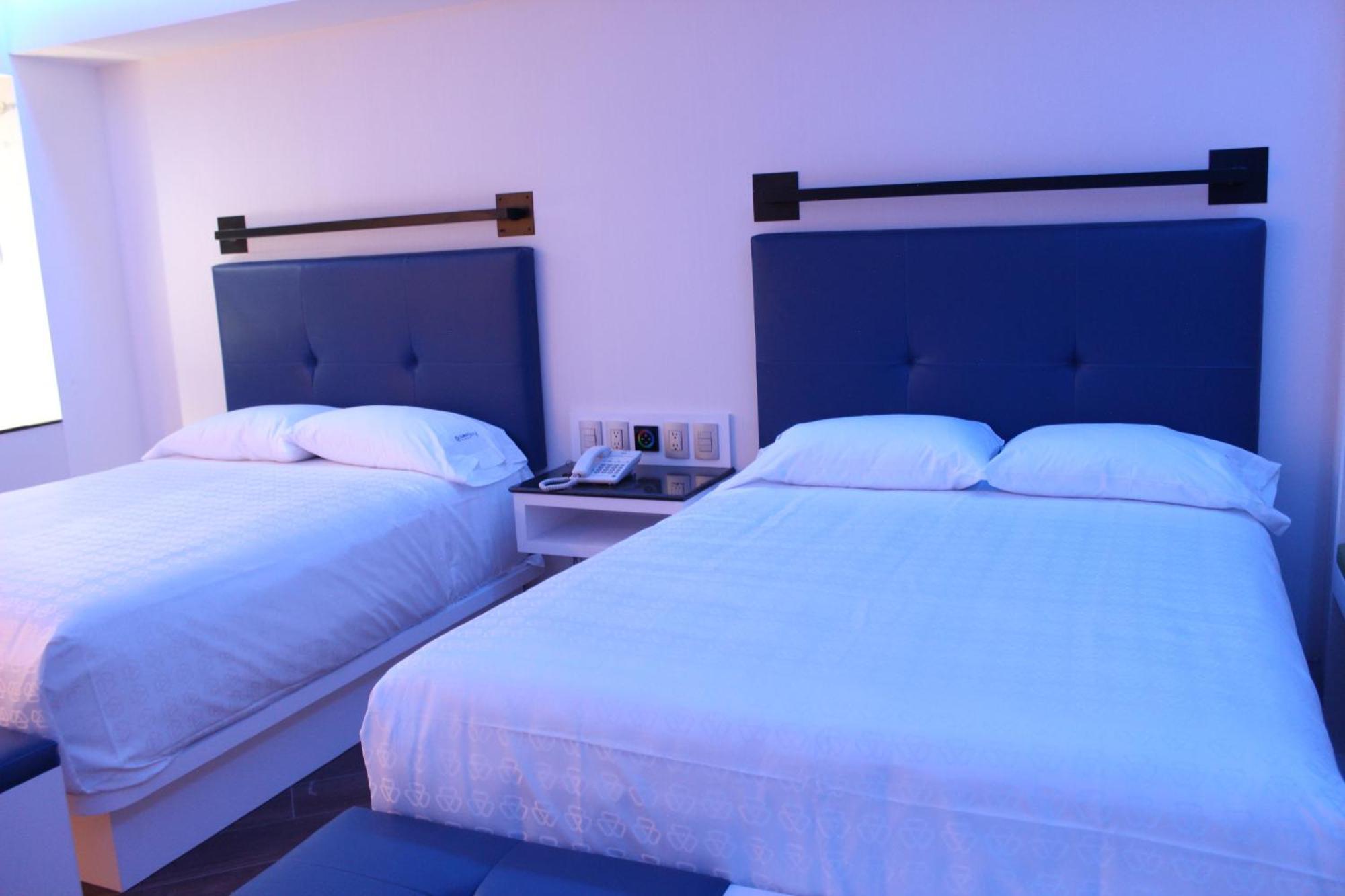 Weenjoy Hotels Grand Prix Aeropuerto Cdmx مدينة مكسيكو الغرفة الصورة
